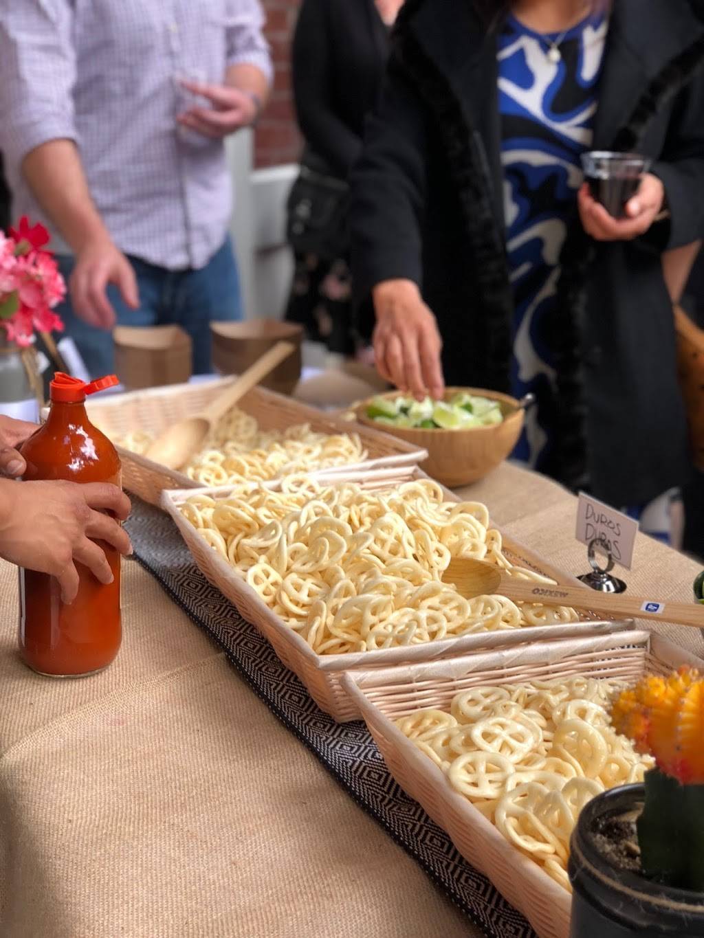 Masa Guiseria | restaurant | 1100 Richards Blvd Mobile, food truck/Pop-Up, Sacramento, CA 95811, USA | 9162870991 OR +1 916-287-0991