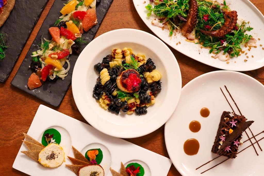 the founders bistro | restaurant | 7941 Airport-Pulling Rd, Naples, FL 34109, USA | 2396539353 OR +1 239-653-9353