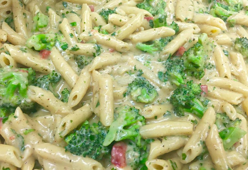 Bayou Market and Cafe | restaurant | 6630 Central Ave, St. Petersburg, FL 33707, USA | 7279147500 OR +1 727-914-7500