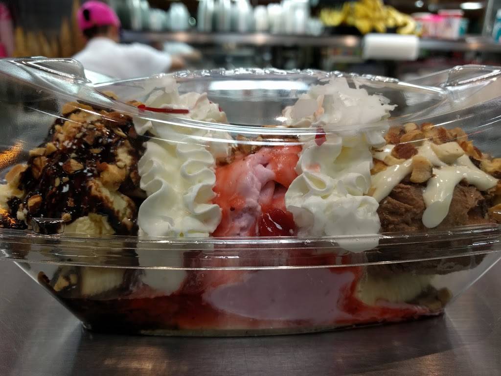 Braums Ice Cream & Burger Restaurant | restaurant | 1803 S Sheridan Rd, Tulsa, OK 74112, USA | 9188348040 OR +1 918-834-8040