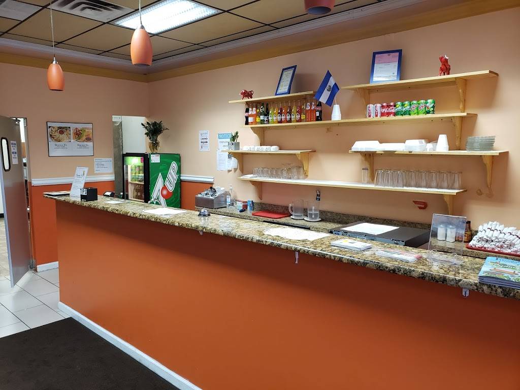 Buena Fe Restaurant | restaurant | 10116 W Nine Mile Rd, Oak Park, MI 48237, USA | 2486773222 OR +1 248-677-3222