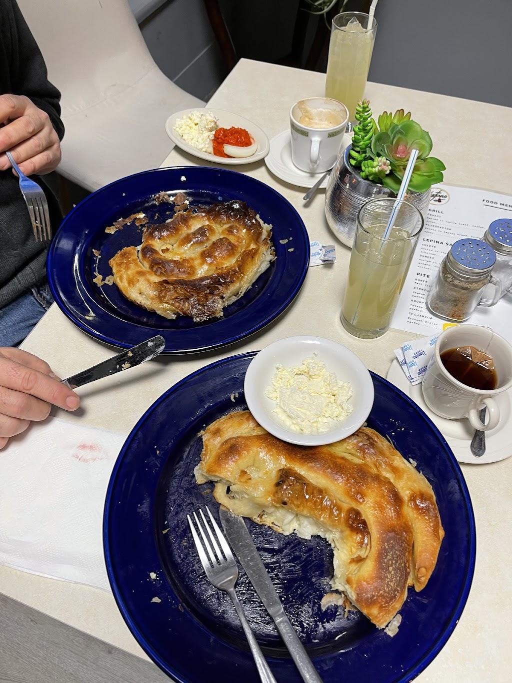 Lagano Cafe | restaurant | 36091 Vine St, Eastlake, OH 44095, USA | 4404523092 OR +1 440-452-3092