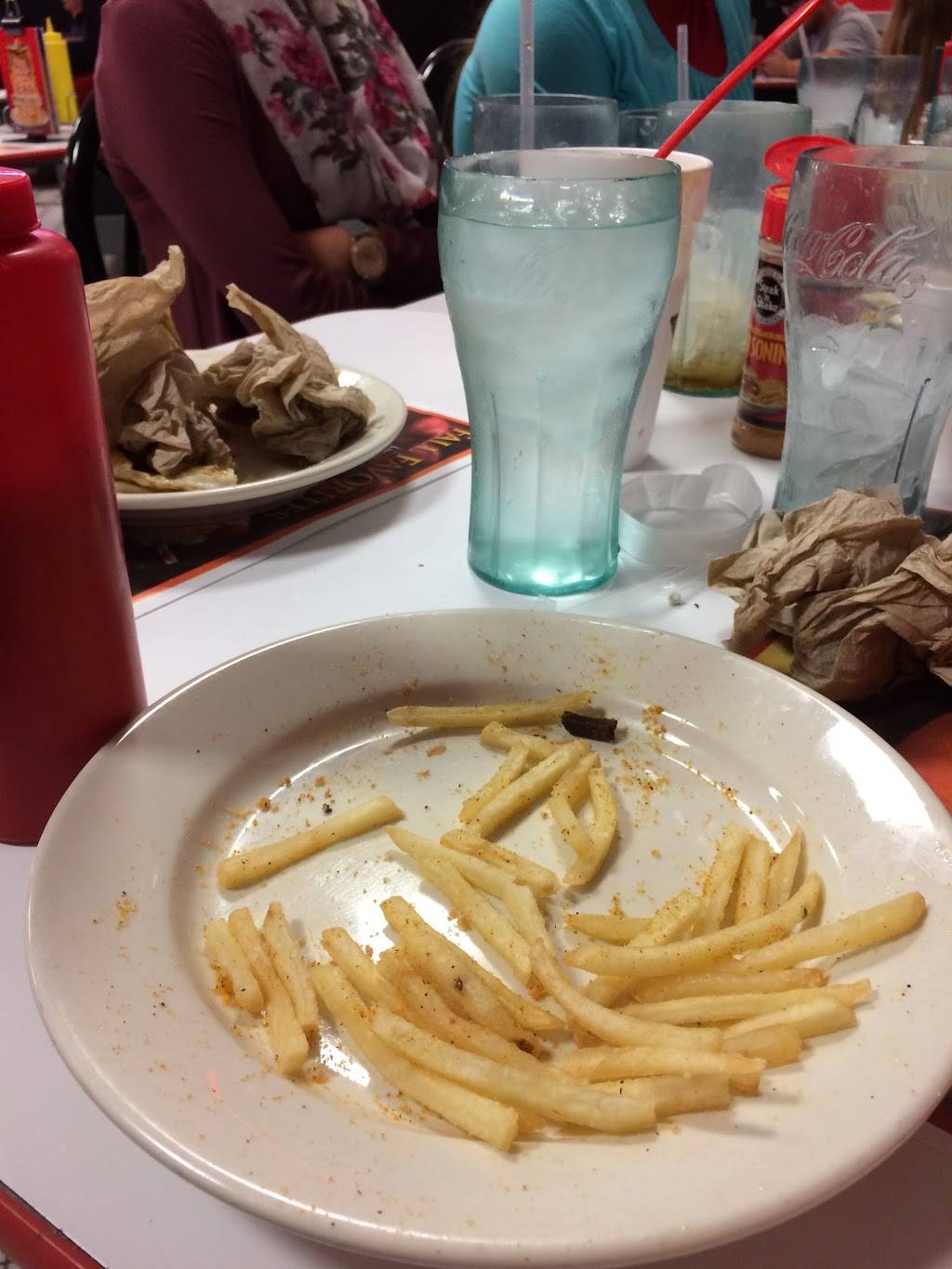 Steak n Shake | restaurant | 5901 National Rd E, Richmond, IN 47374, USA | 7659669082 OR +1 765-966-9082