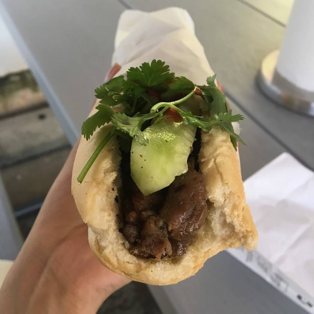 Van’s Banh Mi | restaurant | 201 E 53rd St, Austin, TX 78751, USA | 5125931615 OR +1 512-593-1615