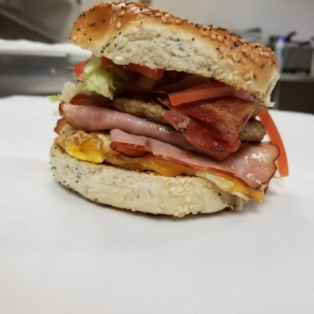 Casa Dei Panini | restaurant | 52 Antares Dr, Nepean, ON K2E 7W6, Canada | 6137232272 OR +1 613-723-2272