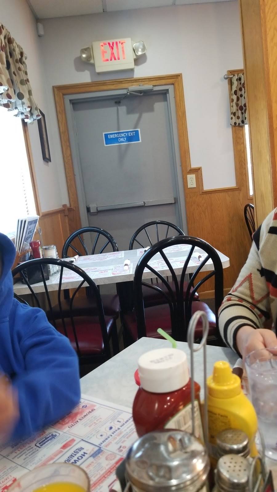 Howe restaurant | restaurant | 5389 IN-9, Howe, IN 46746, USA | 2605623132 OR +1 260-562-3132