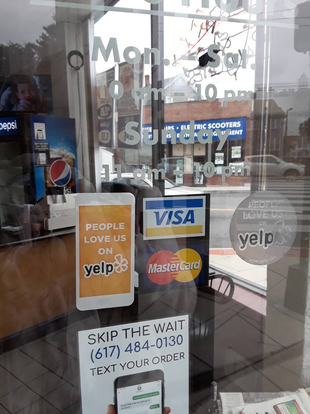 Michaels Pizza | restaurant | 2-4 Grove St, Belmont, MA 02478, USA | 6174840130 OR +1 617-484-0130