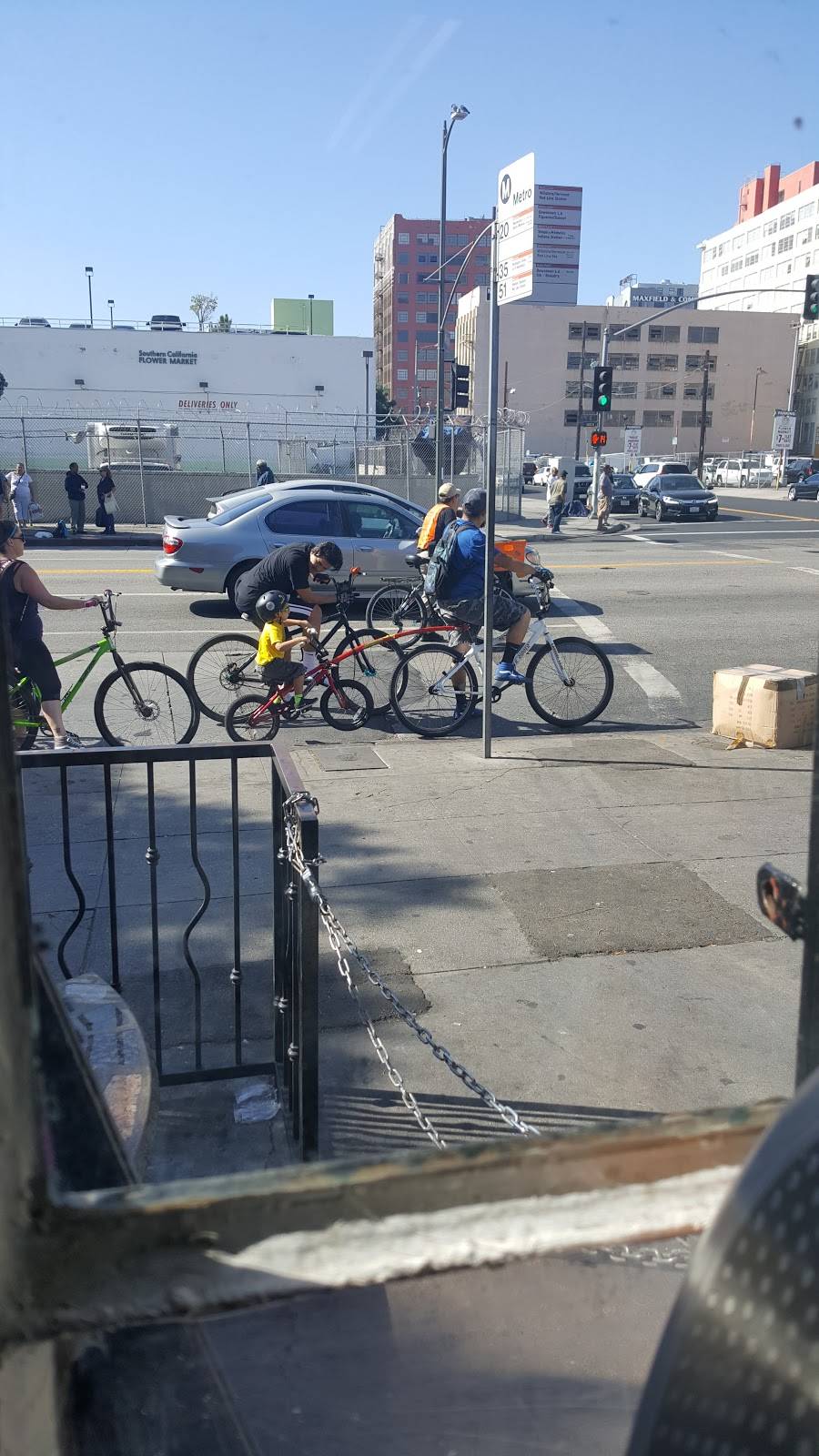 Corner Kafe | restaurant | 301 E 7th St, Los Angeles, CA 90014, USA | 2136225202 OR +1 213-622-5202