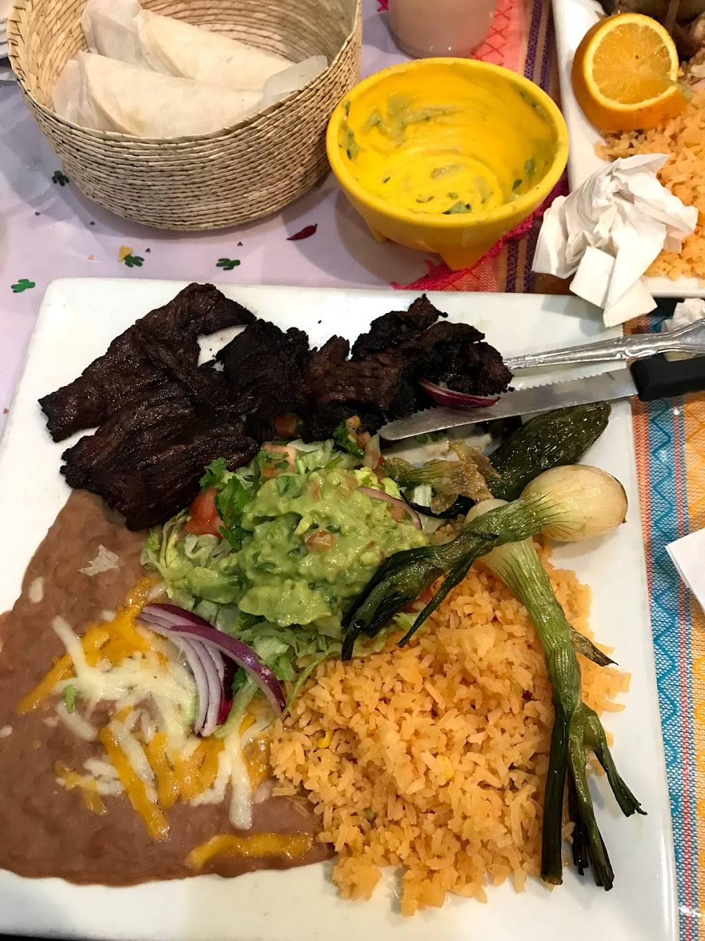 Mi Pequeño Mexico Taqueria Y Restaurant | restaurant | 128 NJ-439, Elizabeth, NJ 07202, USA | 9084692990 OR +1 908-469-2990