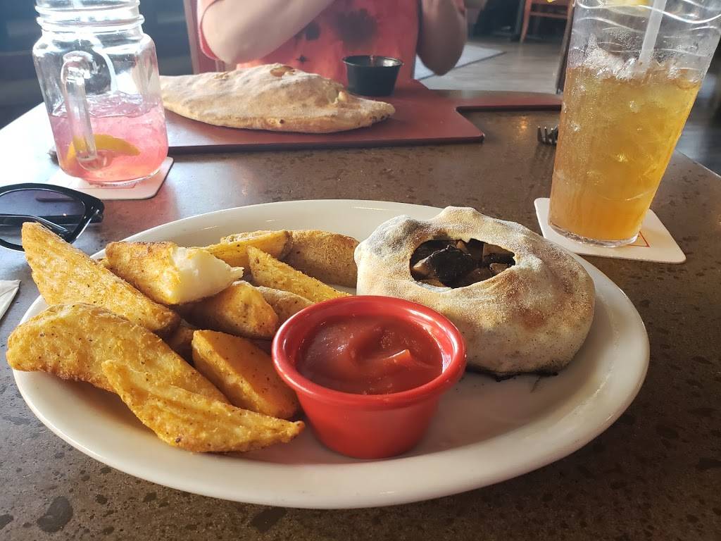 Naples Flatbread Kitchen & Bar | restaurant | 10801 Corkscrew Rd #520, Estero, FL 33928, USA | 2394953528 OR +1 239-495-3528