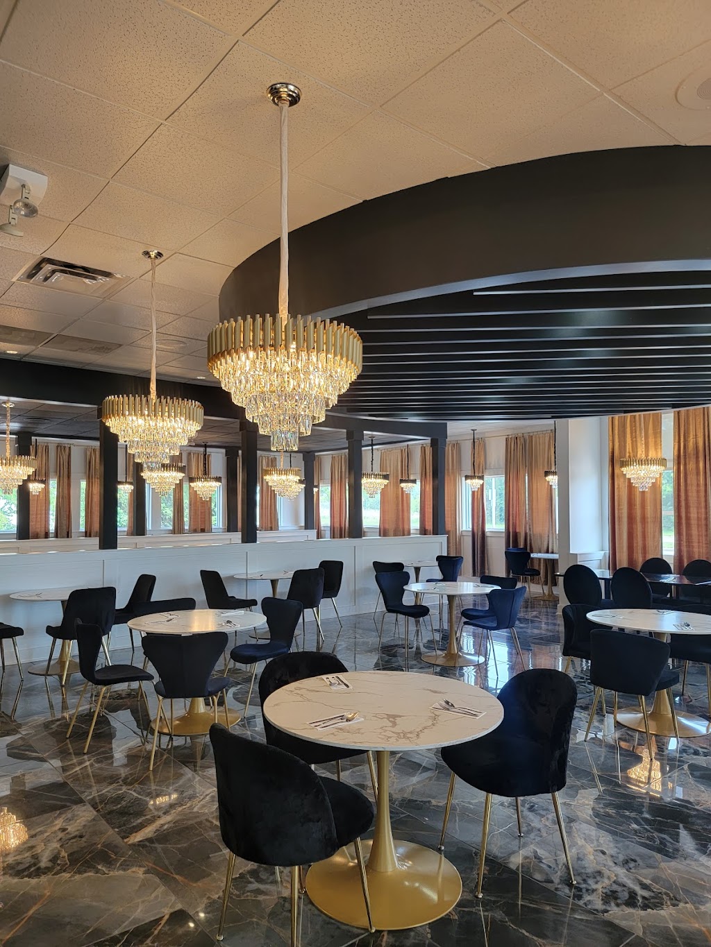 Safia Sweets & Kitchen | restaurant | 2375 Silver Dr, Columbus, OH 43211, USA | 6143725110 OR +1 614-372-5110