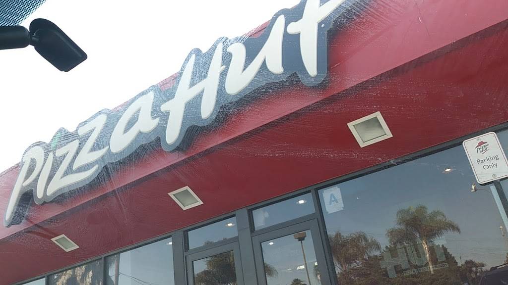 Pizza Hut | restaurant | 3601 Martin Luther King Jr Blvd, Lynwood, CA 90262, USA | 3107611000 OR +1 310-761-1000