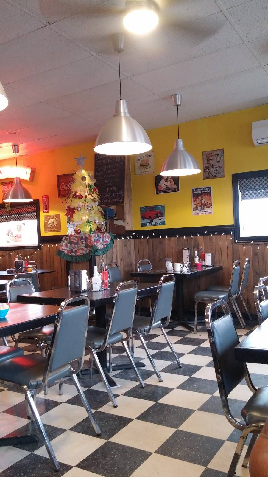 Woody Burger & Pizzeria | restaurant | 102 Ottawa St E, Havelock, ON K0L 1Z0, Canada | 7057781010 OR +1 705-778-1010
