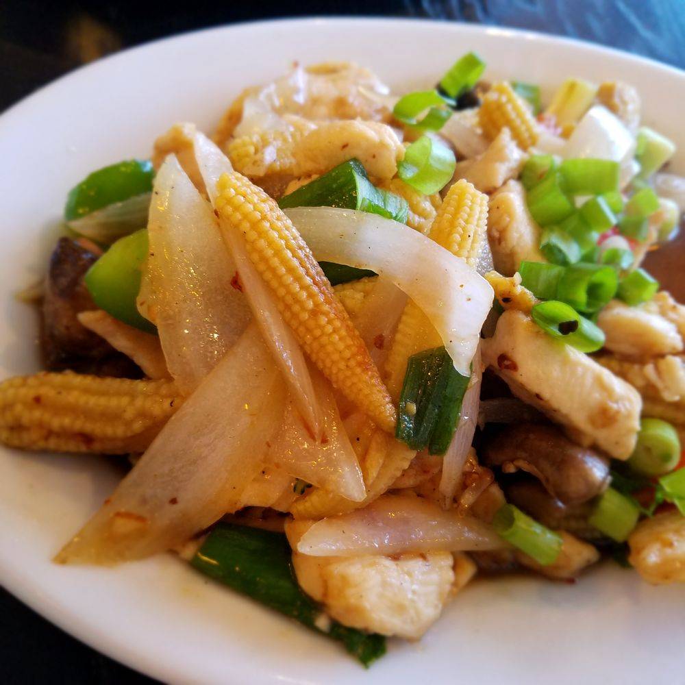 Som Tum Thai | restaurant | 3138 S Church St STE C, Murfreesboro, TN 37127, USA | 6156173410 OR +1 615-617-3410