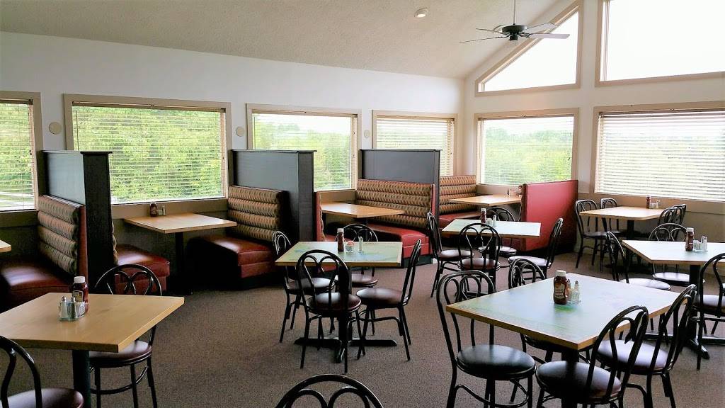 Blind Bills Restaurant | restaurant | 6724 White House Rd, Huddleston, VA 24104, USA | 5402976078 OR +1 540-297-6078