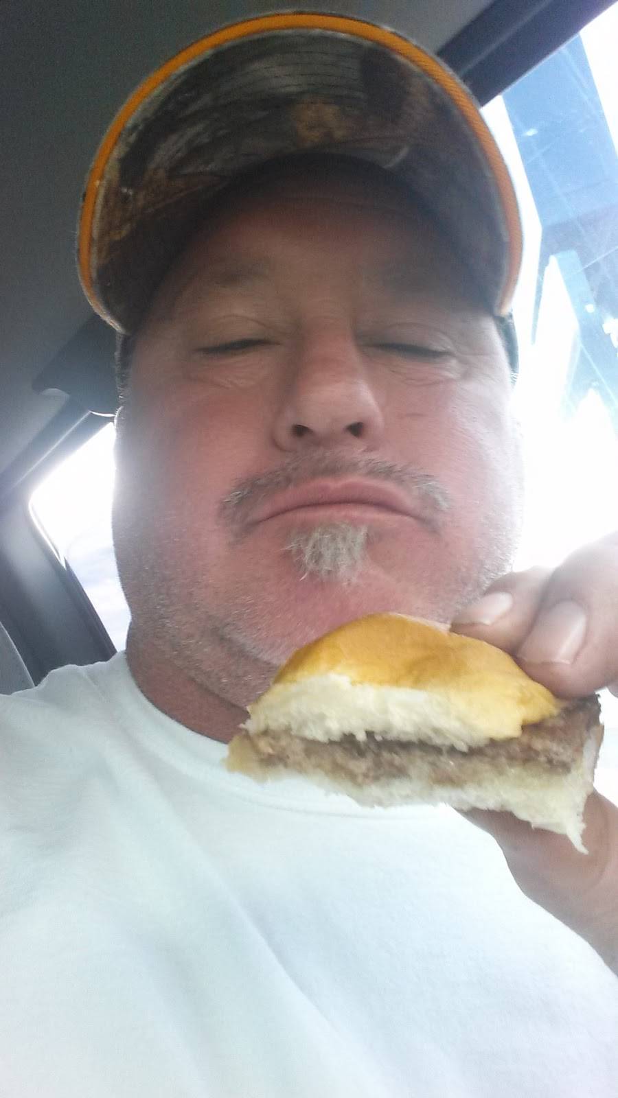 White Castle | restaurant | 1905 Richardson Rd, Arnold, MO 63010, USA | 6364647240 OR +1 636-464-7240