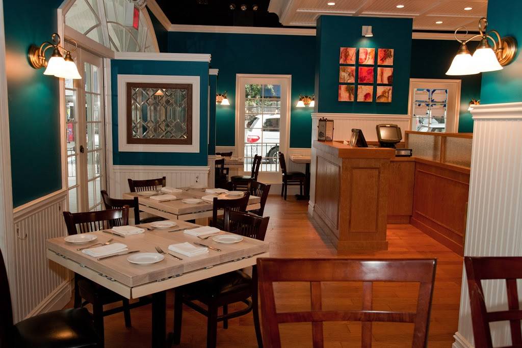 Elizabeths Neighborhood Table at Gabrielas! | restaurant | 688 Columbus Ave, New York, NY 10025, USA | 2122806500 OR +1 212-280-6500