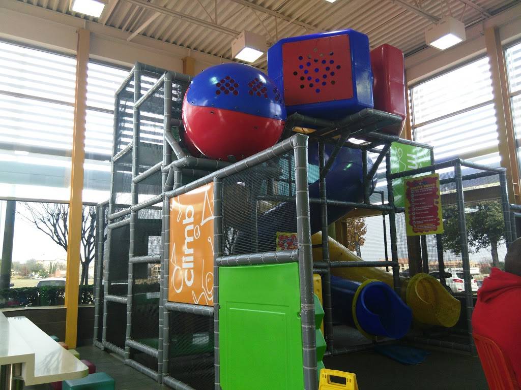 McDonalds | cafe | 750 Lyndon B Johnson Fwy, Irving, TX 75063, USA | 9724010996 OR +1 972-401-0996