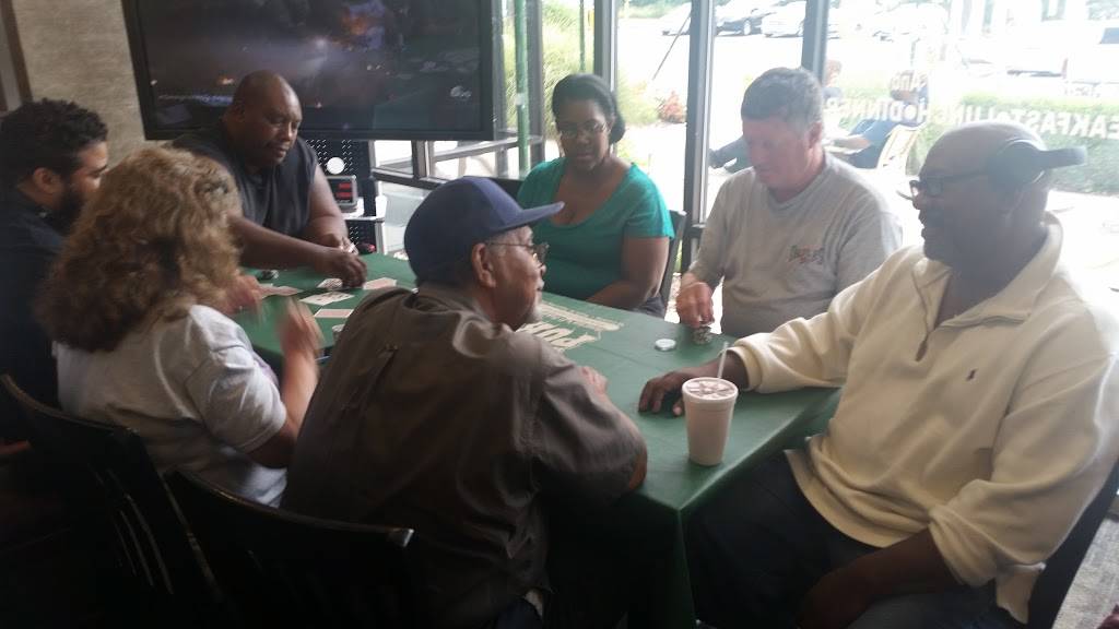 JOllies Restaurant | meal takeaway | 9023 Annapolis Rd, Lanham, MD 20706, USA | 3015771548 OR +1 301-577-1548