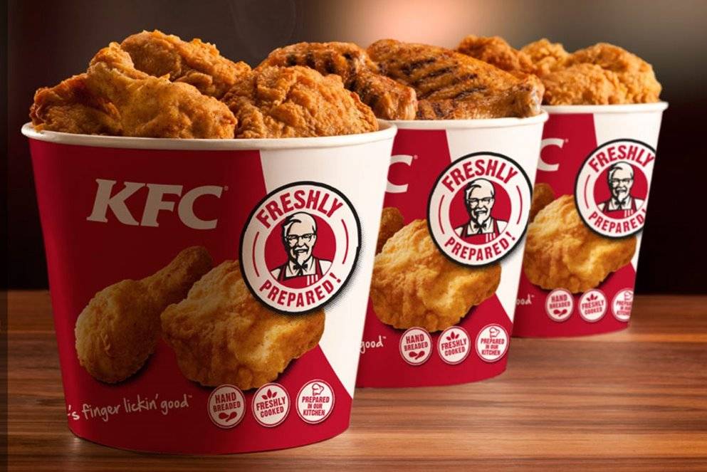 KFC | meal delivery | 422 Bayly St E, Ajax, ON L1S 1P1, Canada | 9056863125 OR +1 905-686-3125