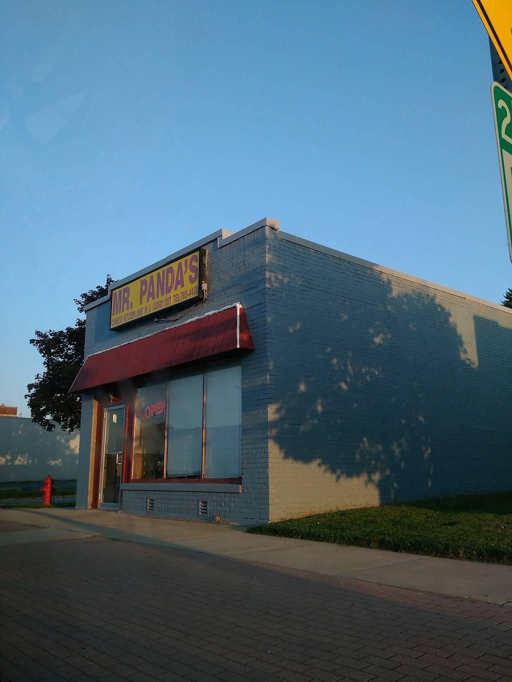 Mr Pandas | restaurant | 924 1st Ave, Silvis, IL 61282, USA | 3097924488 OR +1 309-792-4488