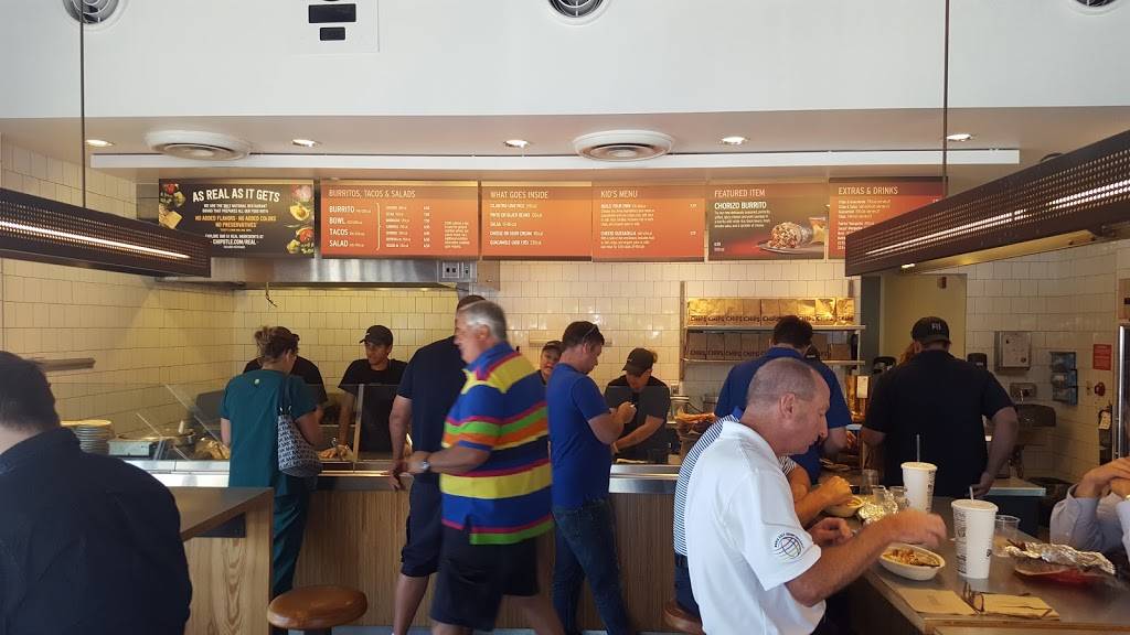 Chipotle Mexican Grill | restaurant | 3362 Center Rd Ste E20, Brunswick, OH 44212, USA | 3302207278 OR +1 330-220-7278