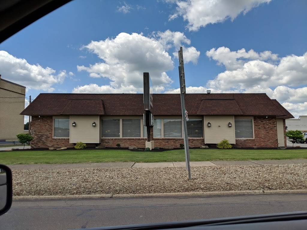 Landmark Restaurant | restaurant | 7424 Market St, Youngstown, OH 44512, USA | 3309656199 OR +1 330-965-6199