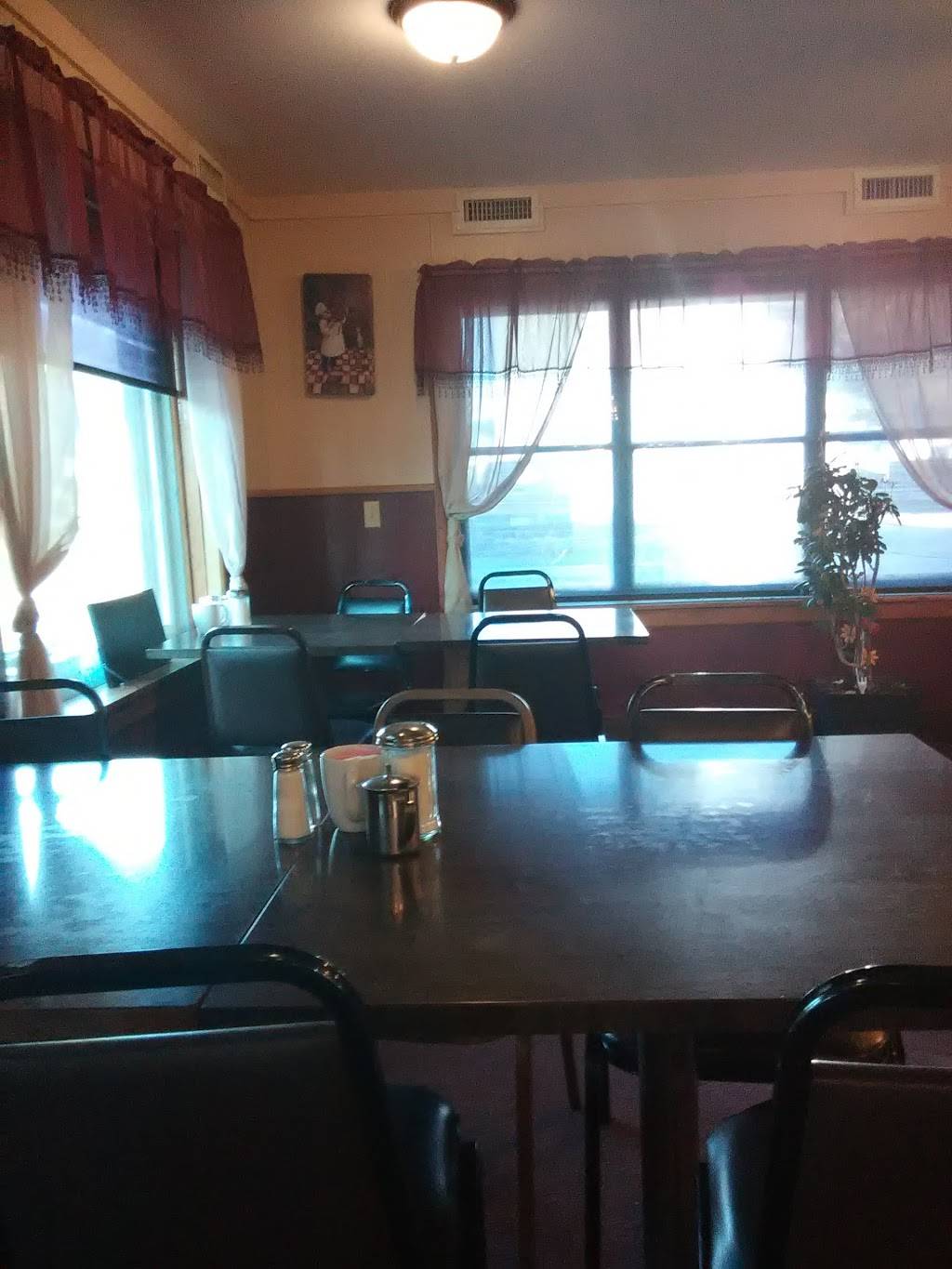 Diner | restaurant | 601 W Michigan St, New Carlisle, IN 46552, USA | 5746547603 OR +1 574-654-7603