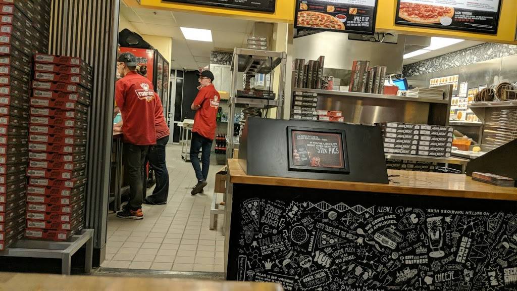 Toppers Pizza | meal delivery | 910 W 10th St #12, Indianapolis, IN 46202, USA | 3176727777 OR +1 317-672-7777