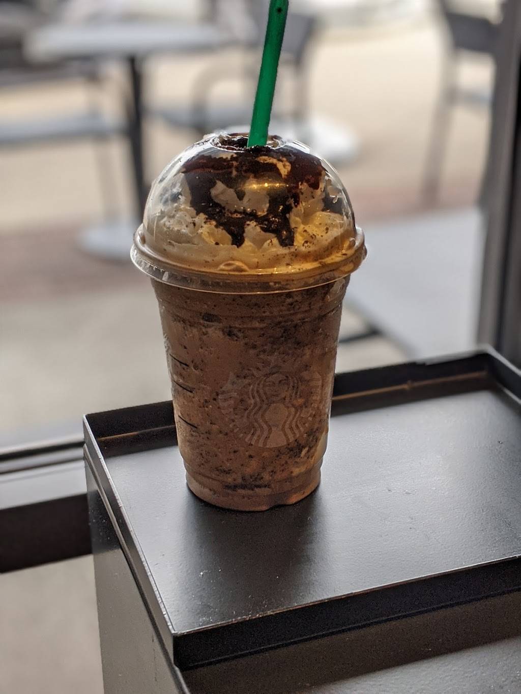 Starbucks | cafe | 110 N Interstate Hwy 35, Round Rock, TX 78681, USA | 5128284212 OR +1 512-828-4212