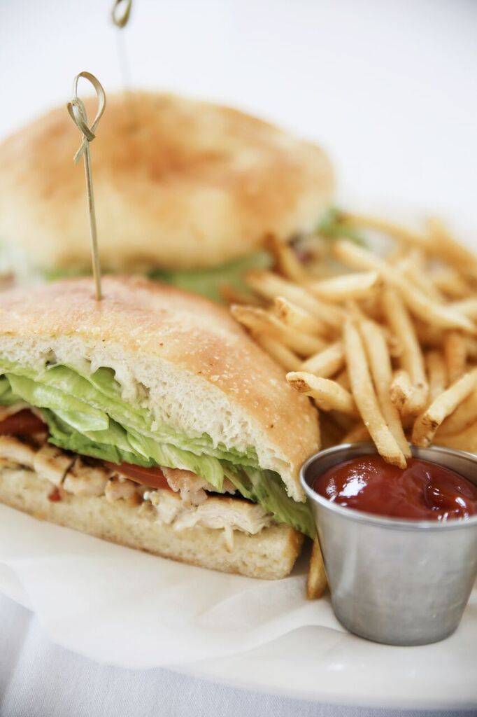 Pizza Nova | meal delivery | 5050 N Harbor Dr, San Diego, CA 92106, USA | 6192260268 OR +1 619-226-0268