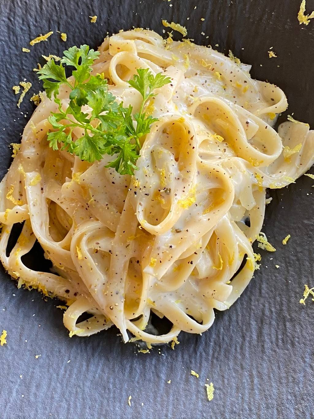 El Vics Kitchen | restaurant | 2445 Edgewater Dr, Orlando, FL 32804, USA | 4076748131 OR +1 407-674-8131