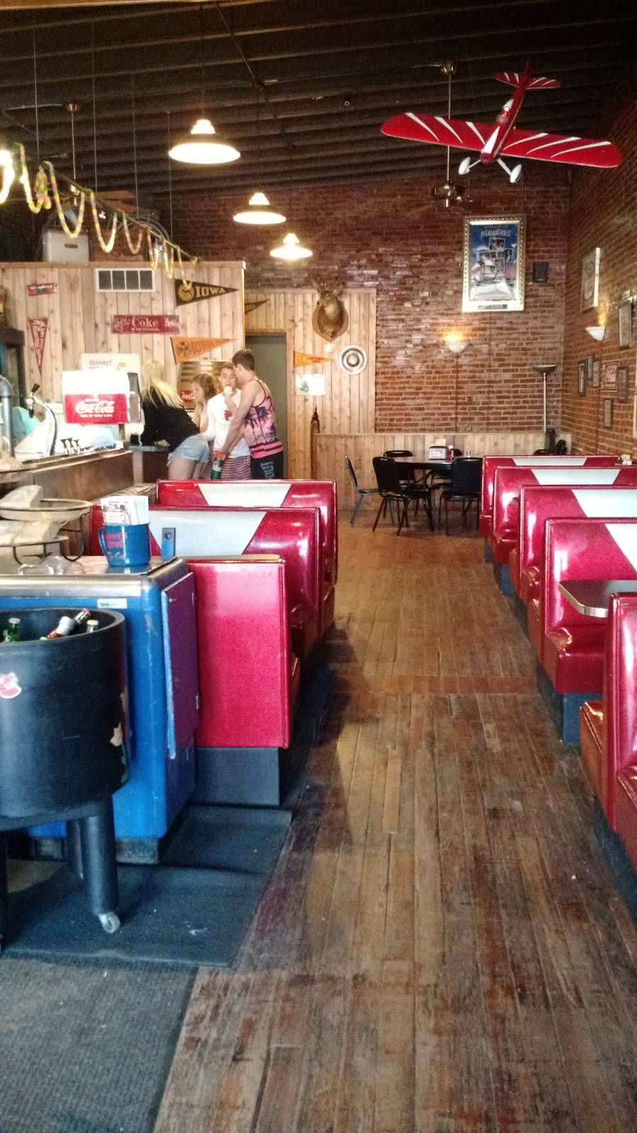 Smokey Row Coffee | cafe | 111 E Monroe St, Pleasantville, IA 50225, USA | 5158485959 OR +1 515-848-5959