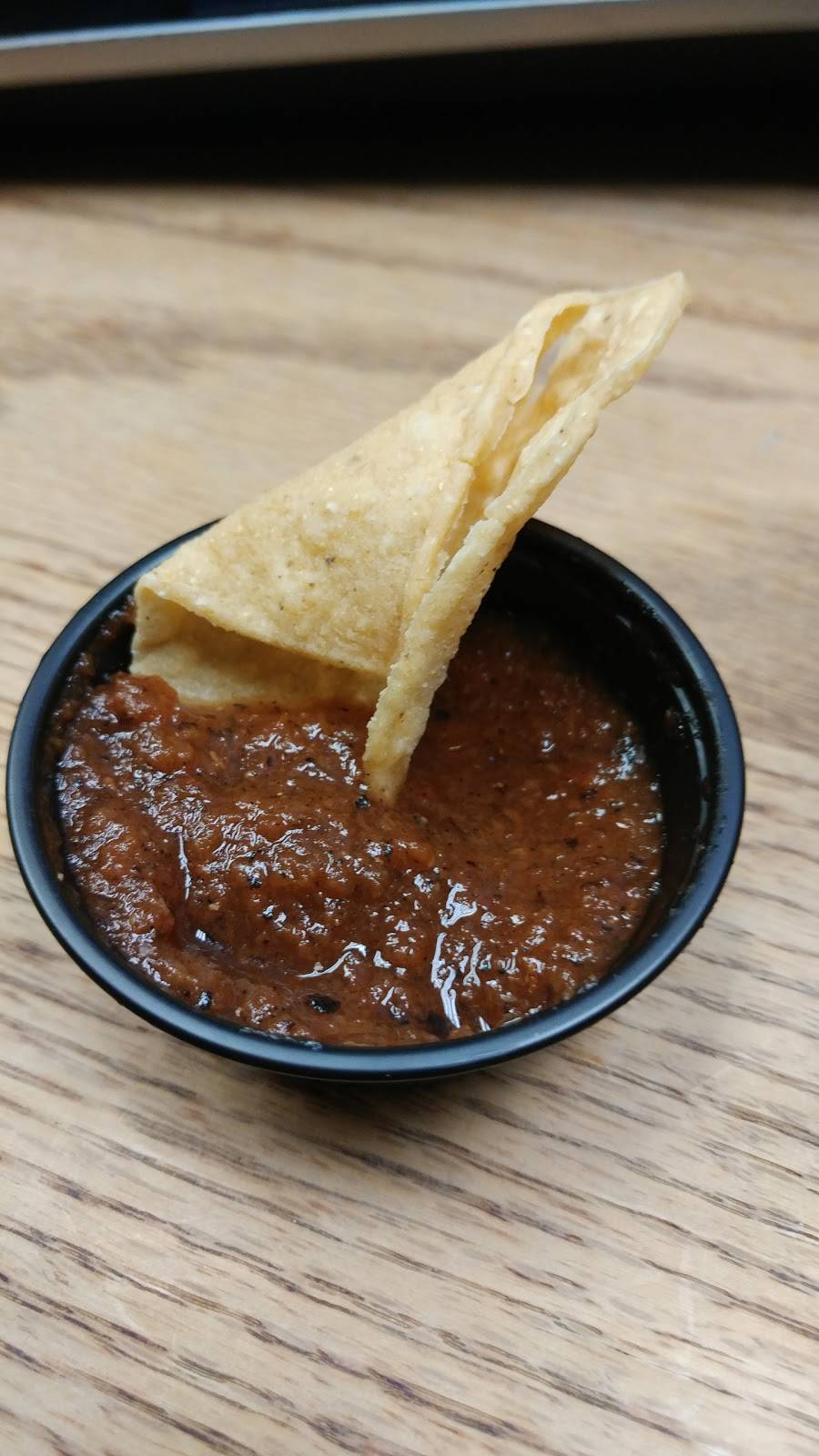 Del Taco | meal takeaway | 4850 E Motor Ln, Ontario, CA 91761, USA | 9096050465 OR +1 909-605-0465