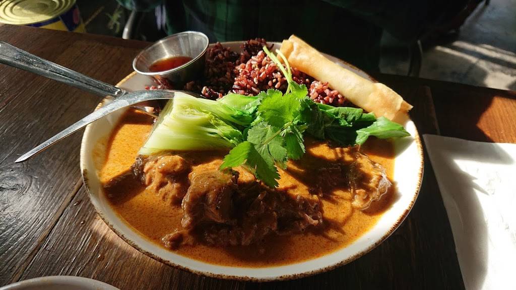 Summer Buffalo (Melrose) | restaurant | 7275 Melrose Ave, Los Angeles, CA 90046, USA | 3239388808 OR +1 323-938-8808