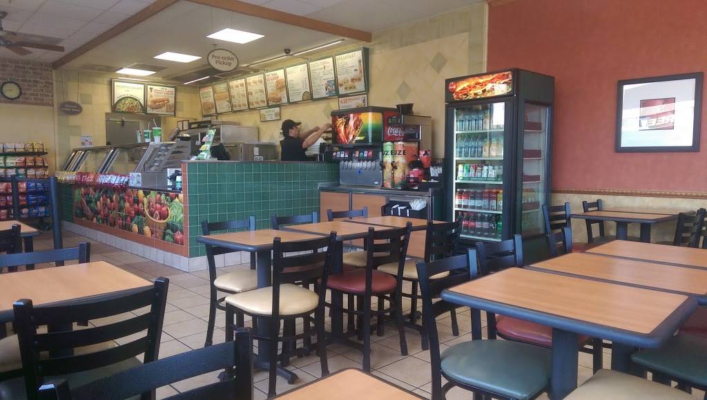 Subway | restaurant | 4624 Telephone Rd Unit A, Ventura, CA 93003, USA | 8056441138 OR +1 805-644-1138
