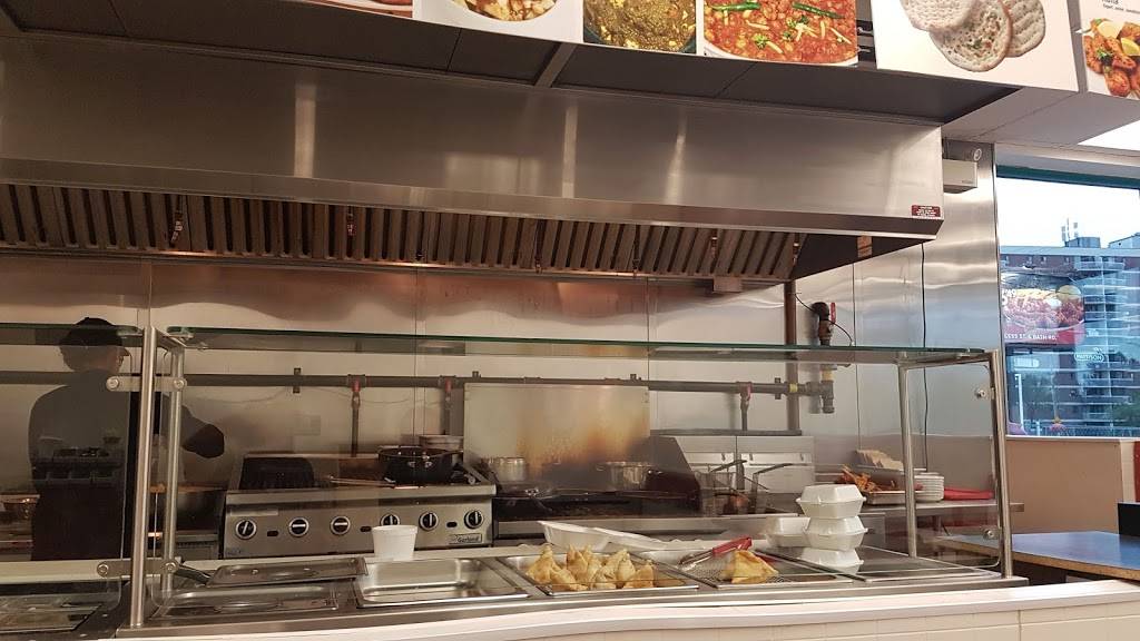 Naan Stop Express | restaurant | 331C Bath Rd, Kingston, ON K7M 2X6, Canada | 6137663312 OR +1 613-766-3312