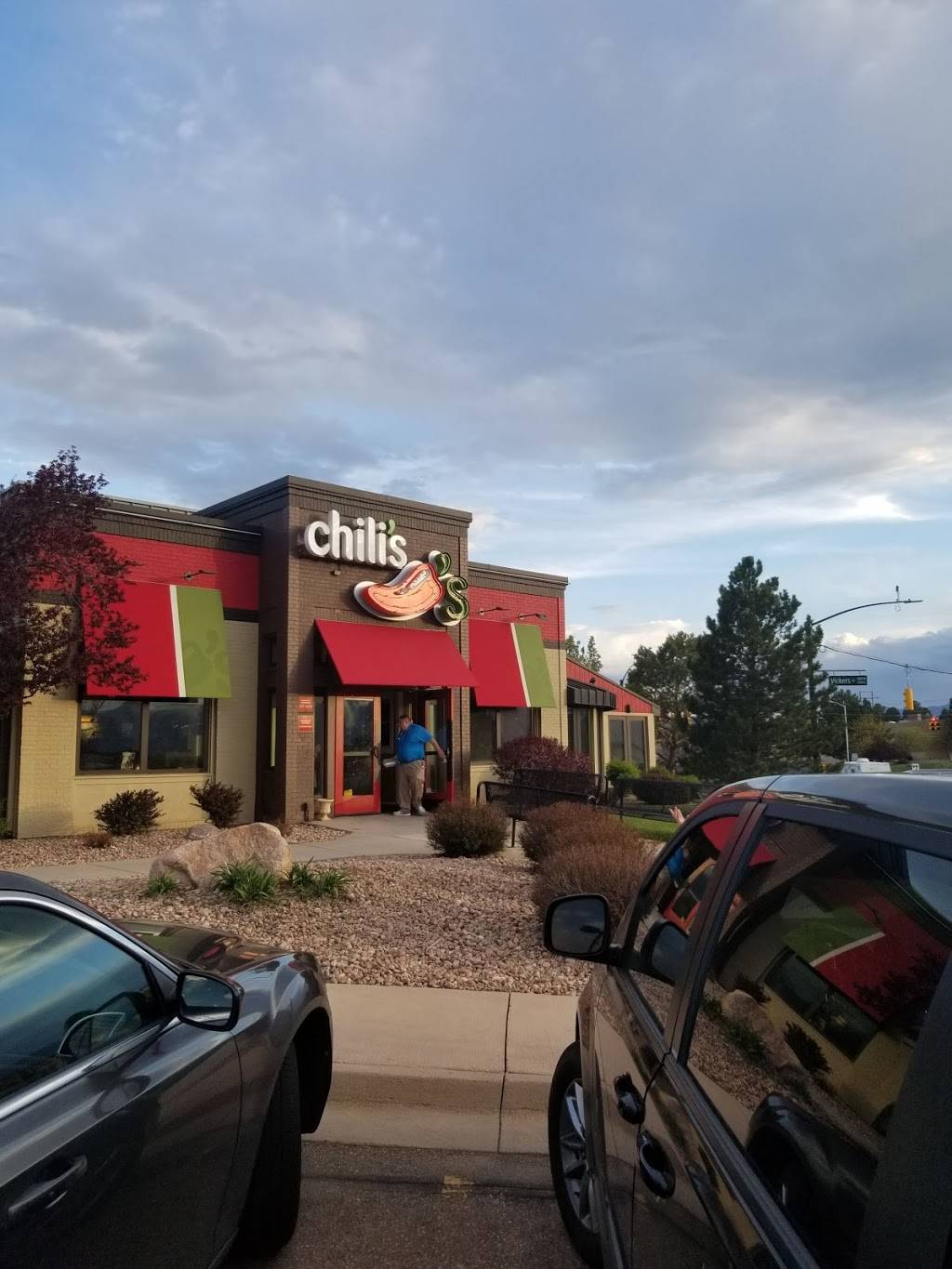Chilis Grill & Bar | restaurant | 5807 N Academy Blvd, Colorado Springs, CO 80918, USA | 7192601788 OR +1 719-260-1788
