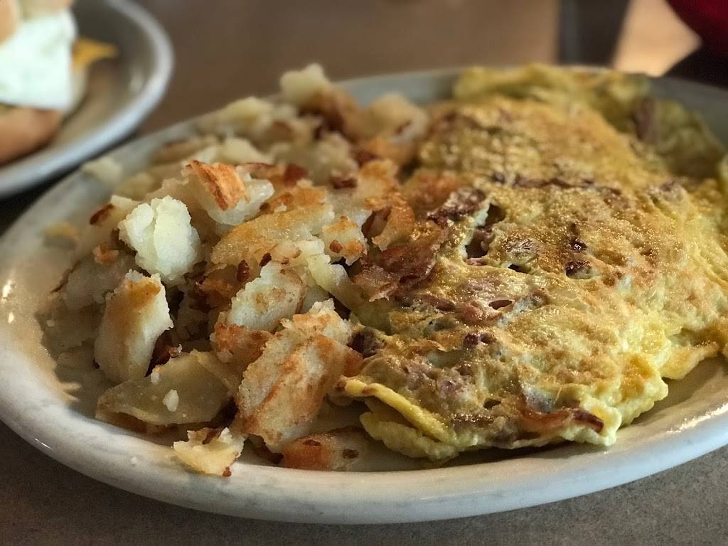 Cozy Corner Family Restaurant | restaurant | 33756, 1700 S Missouri Ave, Clearwater, FL 33756, USA | 7272400686 OR +1 727-240-0686