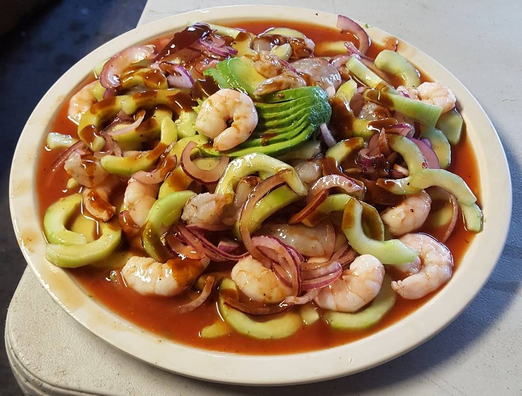 Mariscos La Palapa De Los Plebes | restaurant | 6, Calle 11, Pob Delejido Francisco Villa, Tijuana, B.C., Mexico | 016643981704 OR +52 664 398 1704