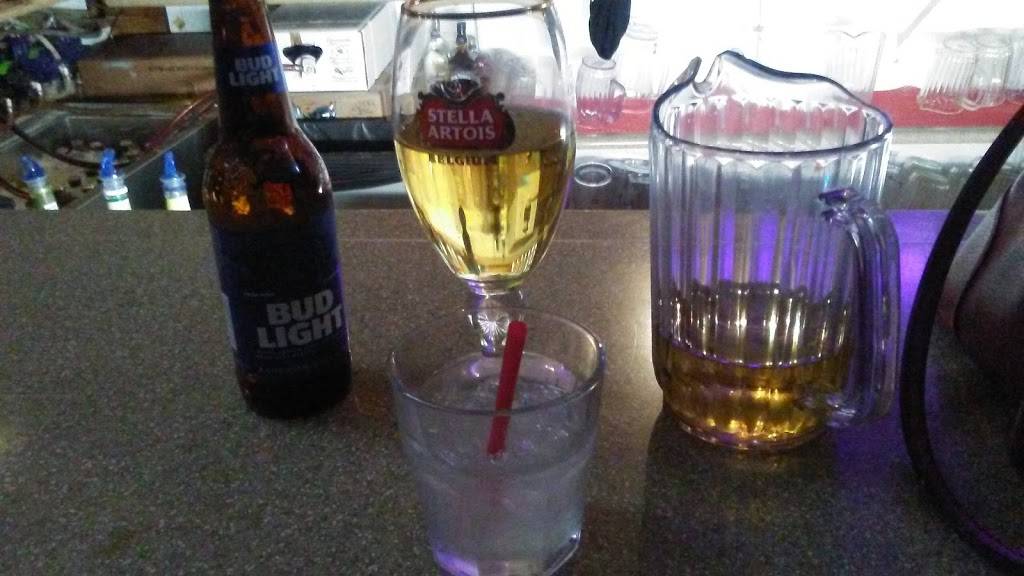 Lighthouse Sports Bar | restaurant | 12351 W Indian School Rd, Avondale, AZ 85392, USA | 6239352471 OR +1 623-935-2471