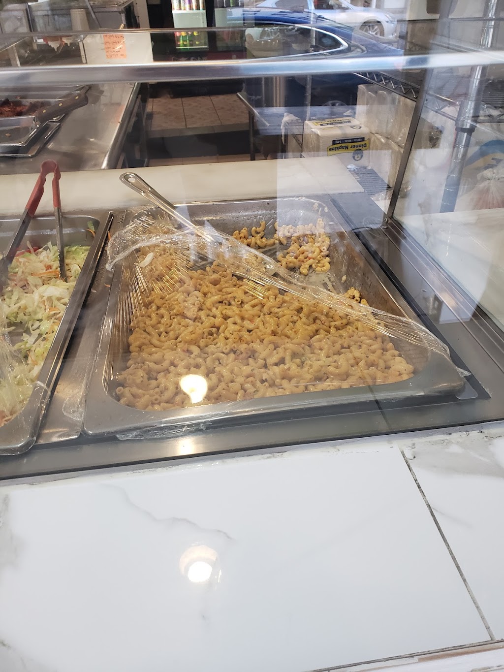 Mandeville Cafe | restaurant | 171 Utica Ave, Brooklyn, NY 11213, USA | 7188726663 OR +1 718-872-6663