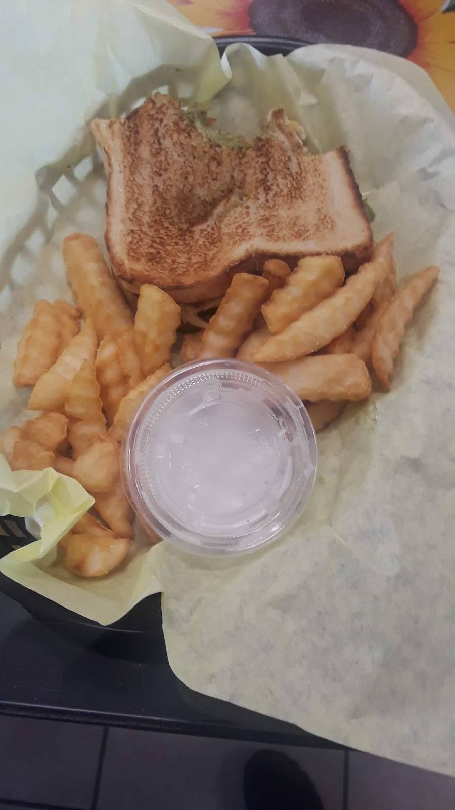 POKERS PIZZA | restaurant | 624 Morning Dr, Bakersfield, CA 93306, USA | 6613666600 OR +1 661-366-6600