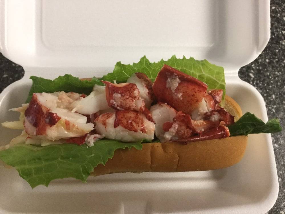 Bubba fryes Wings & Things | restaurant | 890 Main St #200b, Sanford, ME 04073, USA | 2074903700 OR +1 207-490-3700