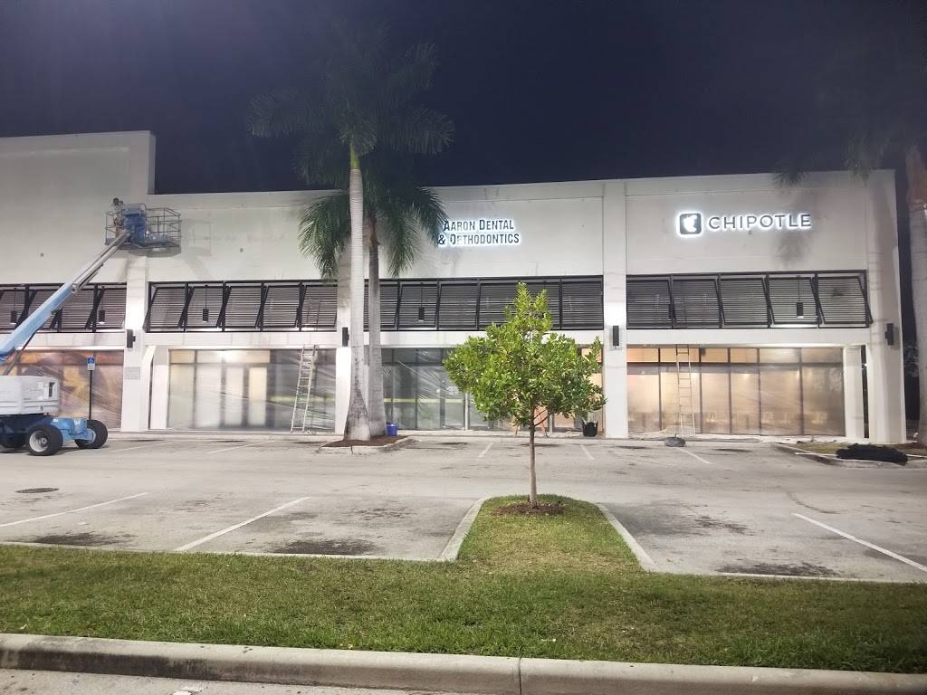 Chipotle Mexican Grill | restaurant | 14776 Biscayne Blvd, North Miami, FL 33181, USA | 3059472779 OR +1 305-947-2779