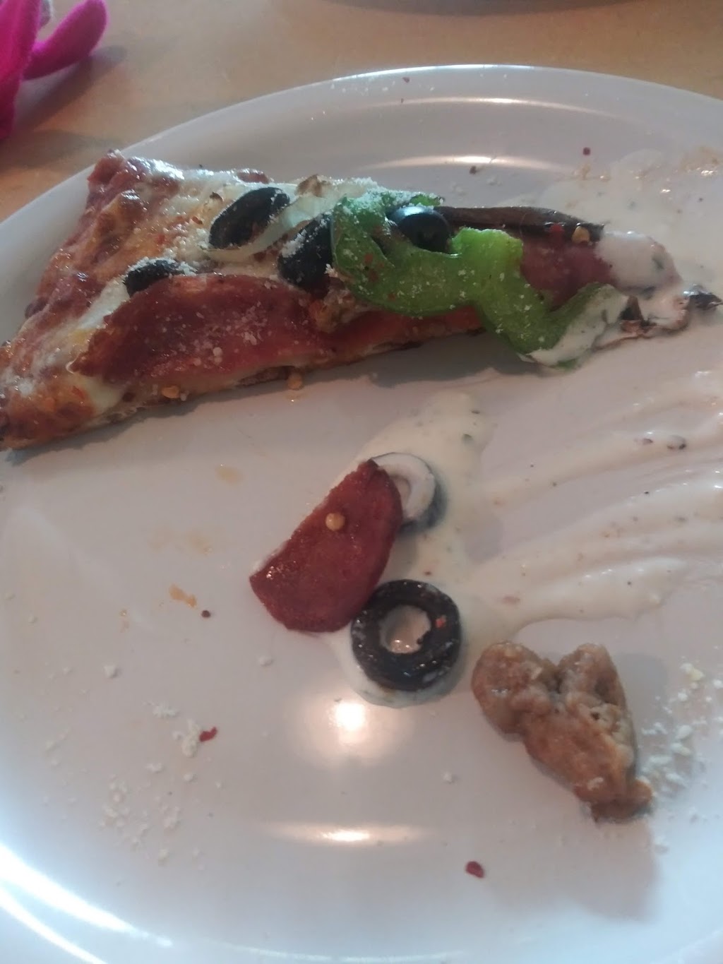 Round Table Pizza | meal takeaway | 2915 K St, Sacramento, CA 95816, USA | 9164412662 OR +1 916-441-2662