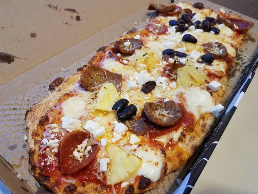 &pizza | restaurant | Terminal C Unit #C, 07, Arlington, VA 22202, USA | 2028398576 OR +1 202-839-8576