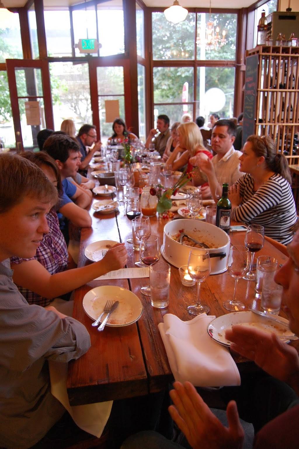 Volunteer Park Cafe | restaurant | 1501 17th Ave E, Seattle, WA 98112, USA | 2063283155 OR +1 206-328-3155