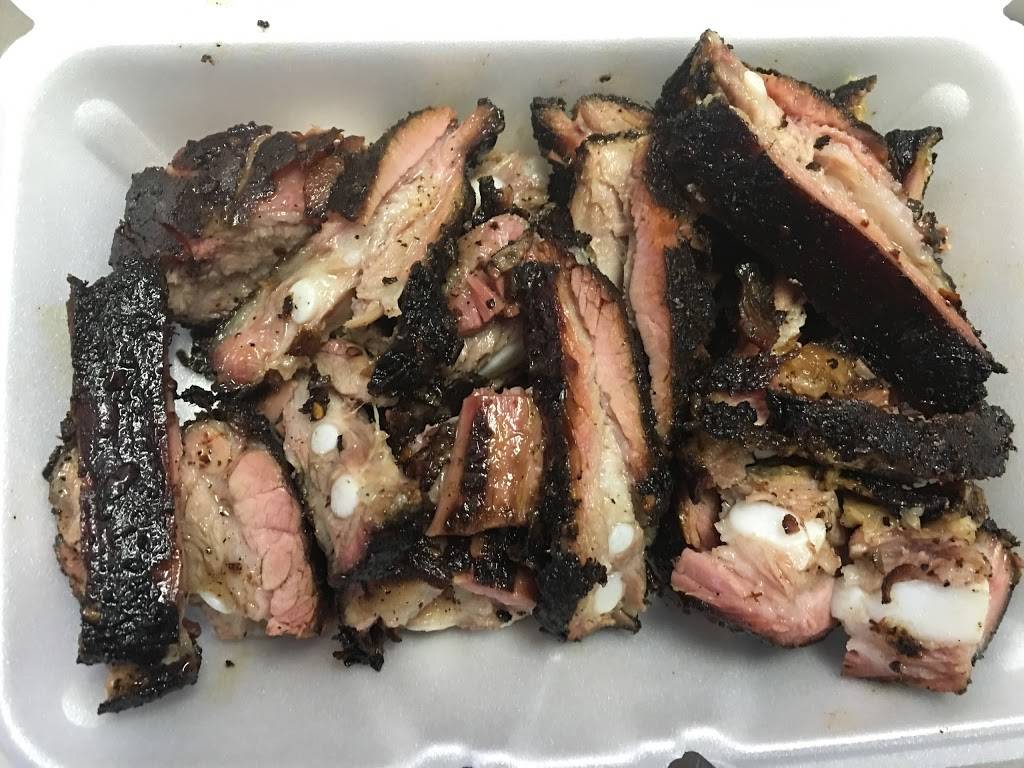 Wood N Hog Barbecue & Mobile Catering | restaurant | 904 N 4th St, Champaign, IL 61820, USA | 2176070120 OR +1 217-607-0120