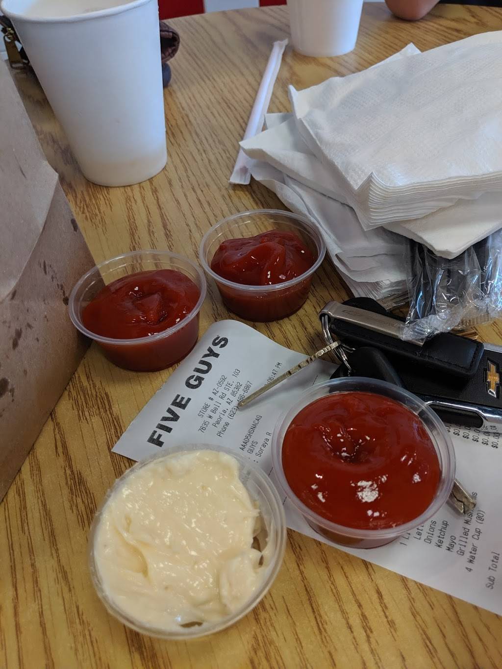 Five Guys | meal takeaway | 7635 W Bell Rd, Peoria, AZ 85382, USA | 6234866867 OR +1 623-486-6867